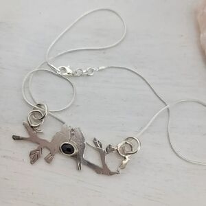 GARNET LOVEBIRDS PENDANT HANDMADE IN STERLING SILVER METAL